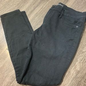 EXPRESS EXTREME STRETCH STELLA LOW RISE JEGGINGS